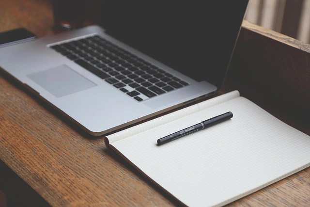 Smart and organised home office setup with modern tech accessories to boost productivity in 2025.